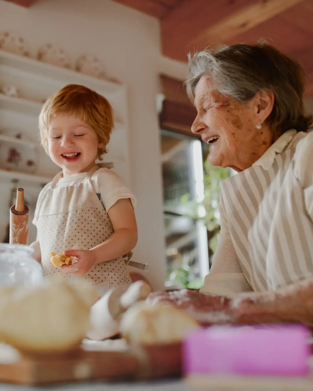 faire plaisir avec un repas en famille pour la fête des grand-mères