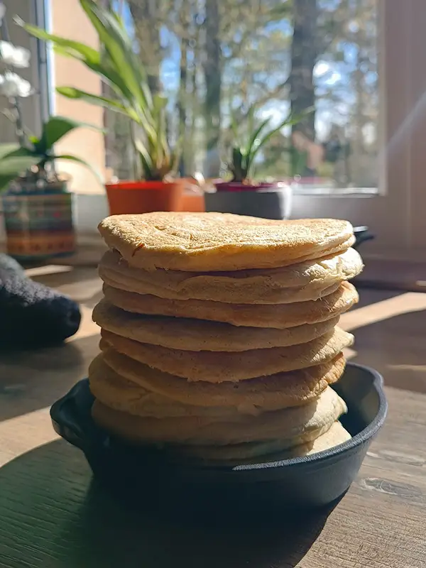 pancakes maison pour un brunch de fête des mères
