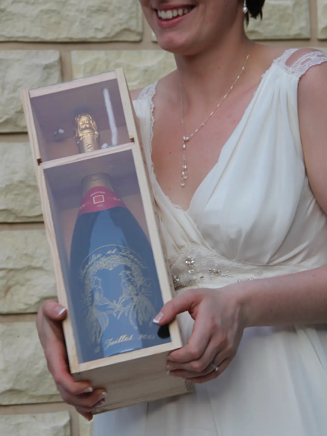 Faire péter le champagne champagne reçu en cadeau de mariage