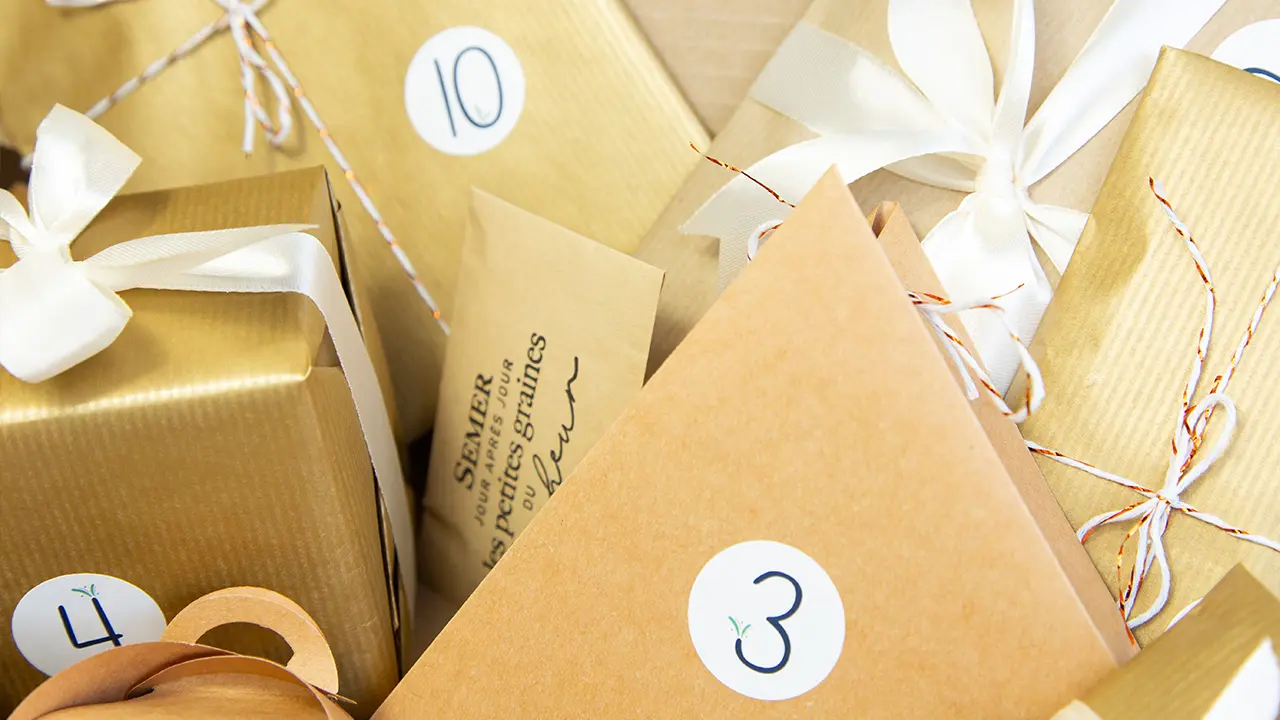 Calendrier de l'après Mariage (Jour K) box cadeau premium Jour K pour accompagner un cadeau de mariage luxueux