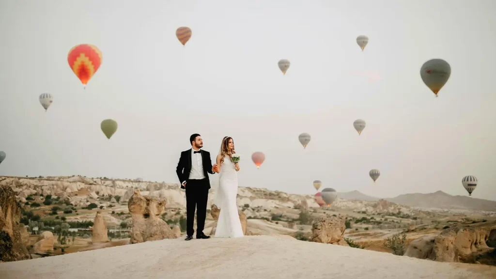 cadeau luxe offert à des jeunes mariés : un vol en montgolfière